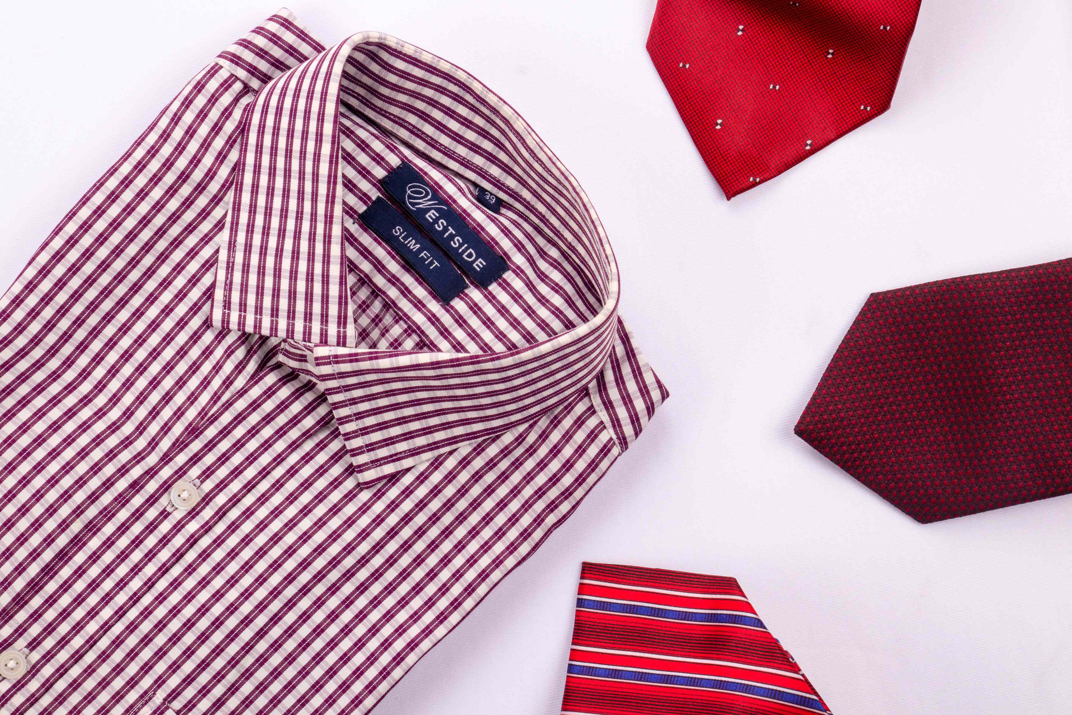 Chemise et cravate pour homme
