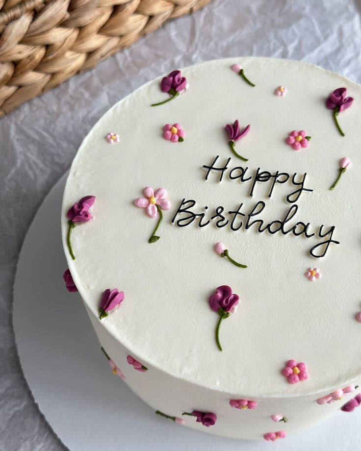 Gâteau floral rose et blanc