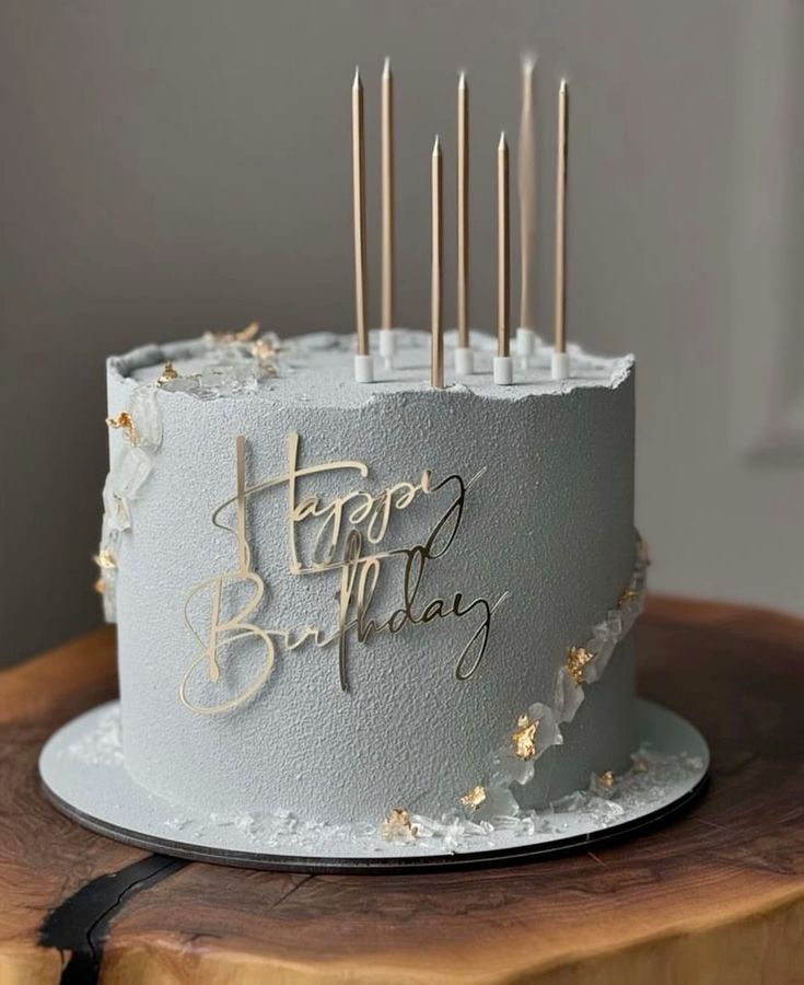 Gâteau anniversaire adulte avec bougies