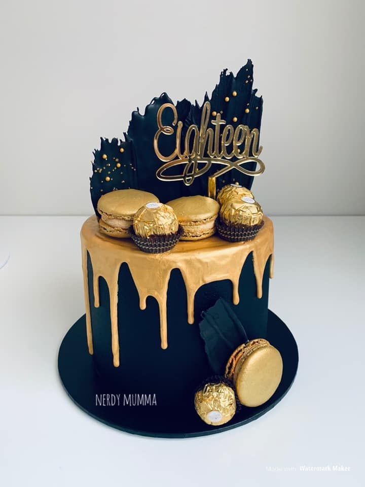 Drip cake noir et doré